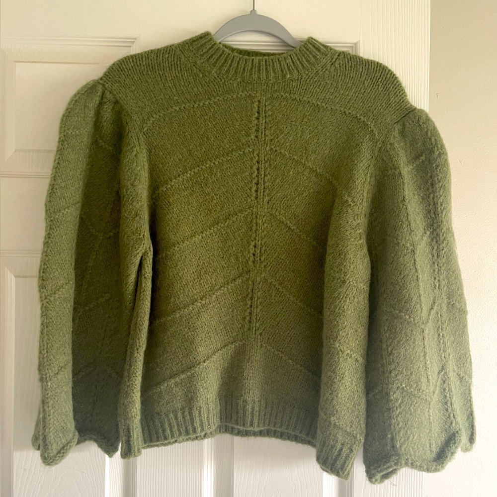 NWOT &Merci Scalloped Cropped Wide Sleeve Sweater - Picture 2 of 7